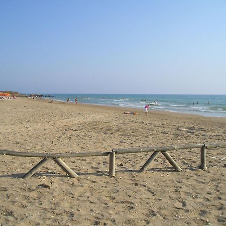 圣克罗切卡梅里纳Kamarina Land住宿加早餐旅馆 外观 照片